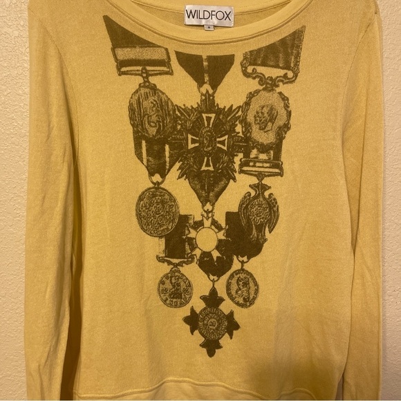Wildfox Tea Time Medal Print Yellow Knit Pullover Sweater Jumper - Picture 7 of 7